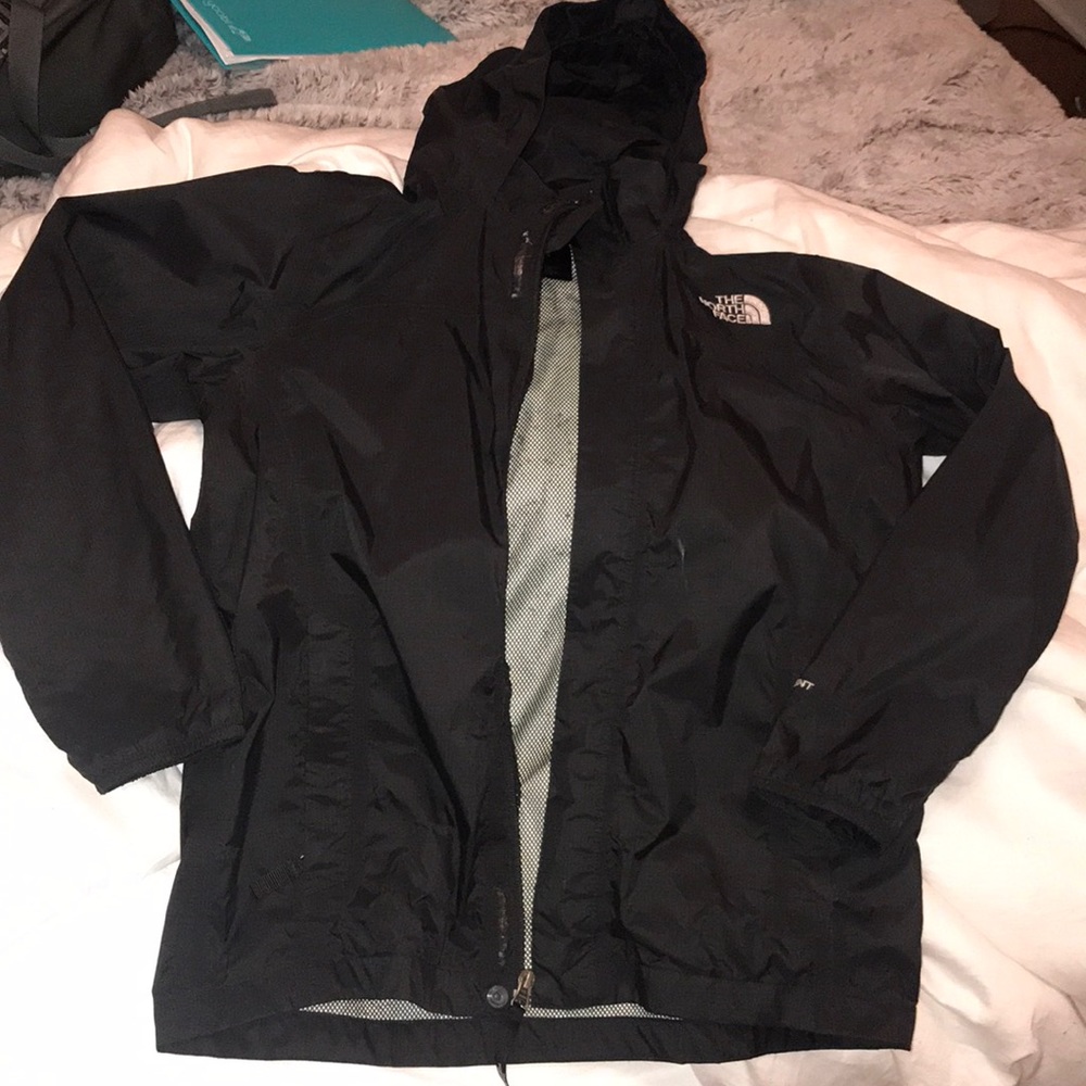BOYS LARGE NORTH FACE RAIN COAT!
